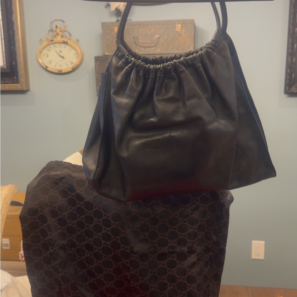 Gucci Black Leather Runched Suede Interior Shoulder Bag